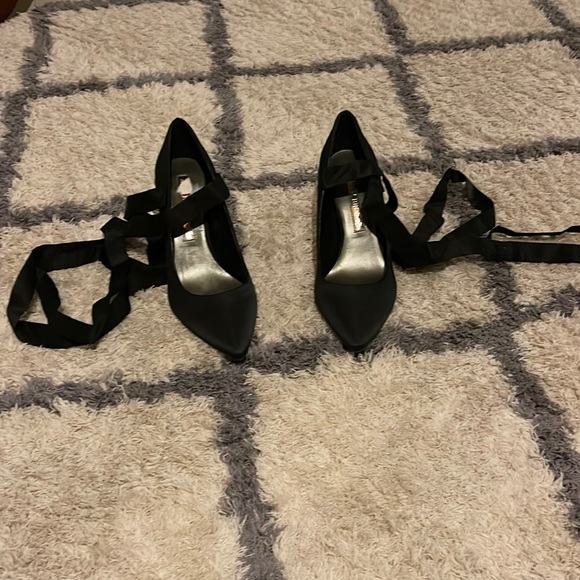 Audrey Brooke Black Heels with Ribbon Detail - Picture 1 of 4